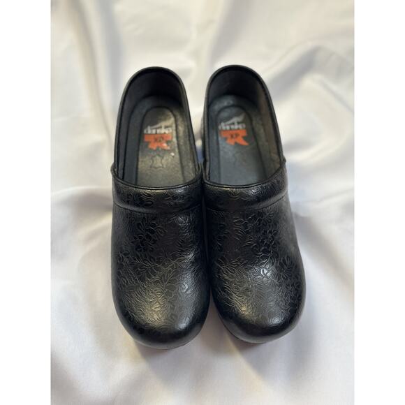 Dansko XP Professional Clogs Black Embossed Leather  Size 38 - Picture 1 of 5